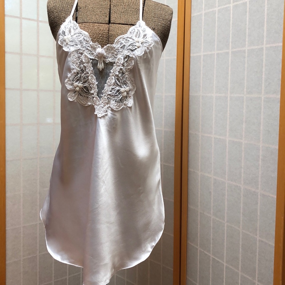 Dentelle white satin slip M